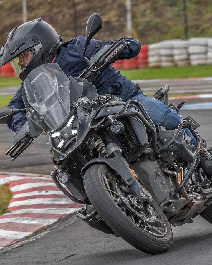 Cursos de moto bmw motorrad en pista bogota