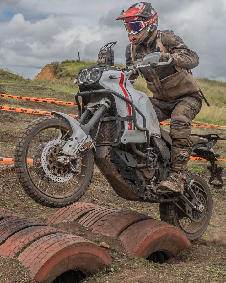 DRE Ducati Colombia Capital Rider