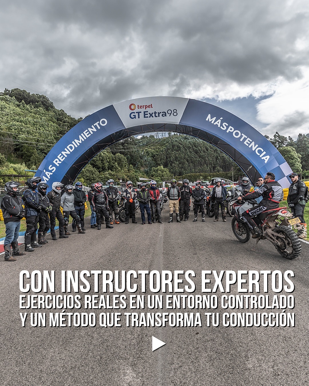 Cursos de moto Bogota Colombia Capital Rider