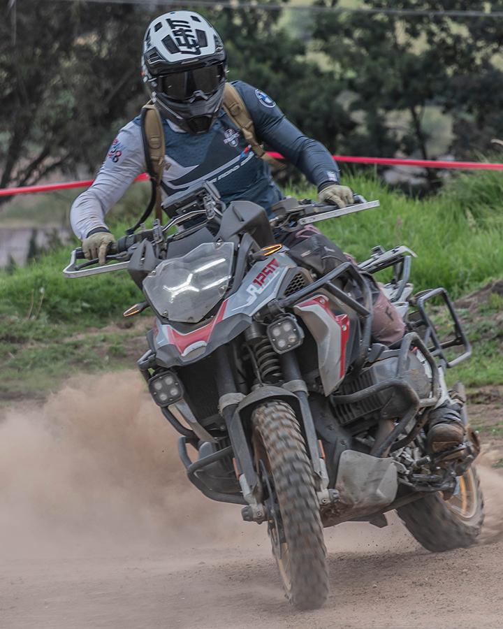 curso bmw offroad moto alto cilindraje colombia capital rider