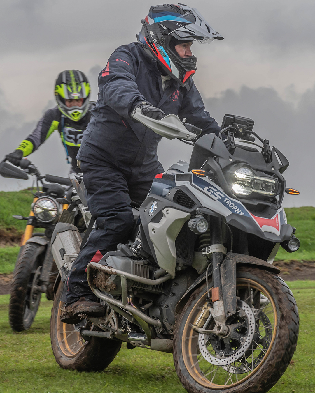 cursos de conduccion bmw motorrad colombia capital rider