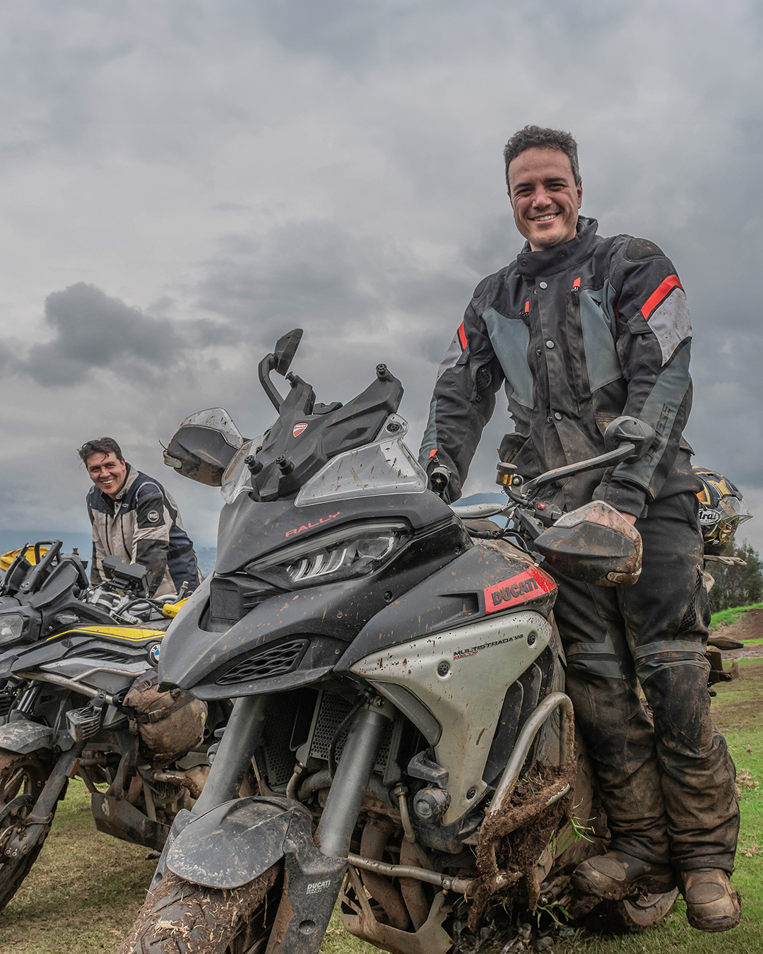 cursos de conduccion moto ducati colombia capital rider